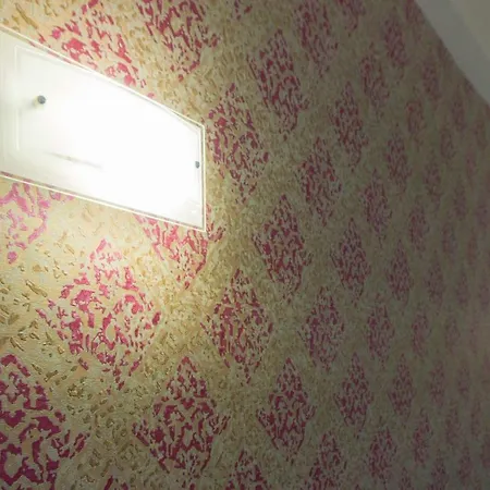 La Canzanella Apartment *