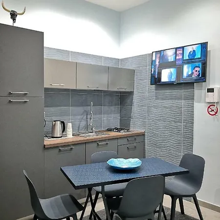 La Canzanella * Naples